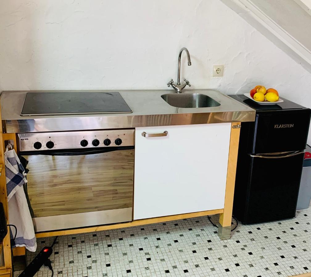 Studio Apartment In Direkter Naehe Zur Uniklinik Homburg ホンブルク エクステリア 写真