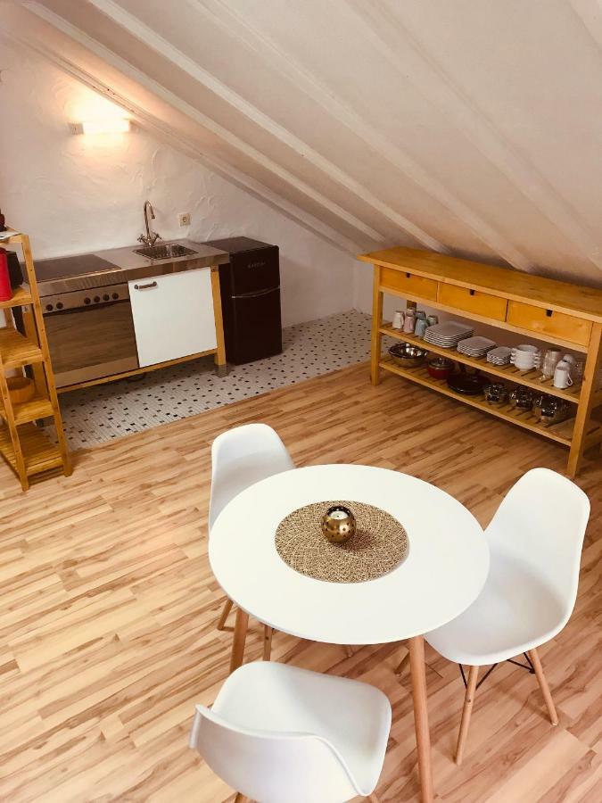 Studio Apartment In Direkter Naehe Zur Uniklinik Homburg ホンブルク エクステリア 写真